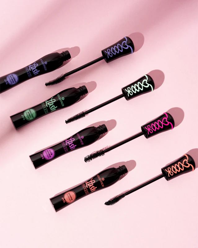 essence Lash PRINCESS maskara, ktorá dodáva objem a natočuje mihalnice
