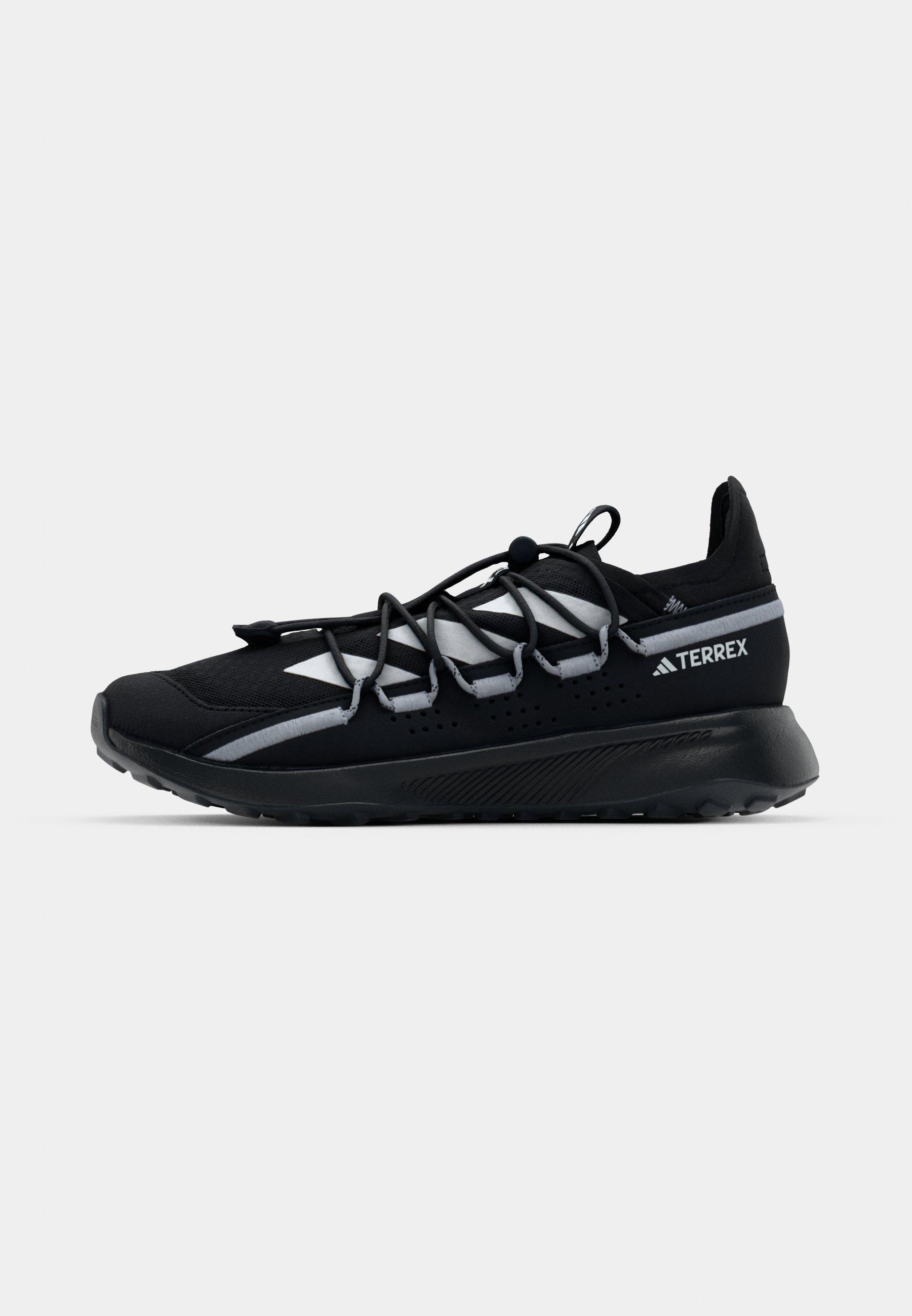 Adidas Terrex VOYAGER 21 TRAVEL - Scarpe da trekking - nero gesso bianco grigio due