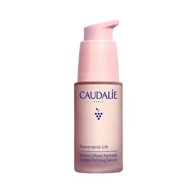 Caudalie Resveratrol-Lift Lifting Serum, Kiinteyttävä silmänympärysseerumi, Vähentää Turvotusta ja Tummia Silmänympärysihoa, 30 ml