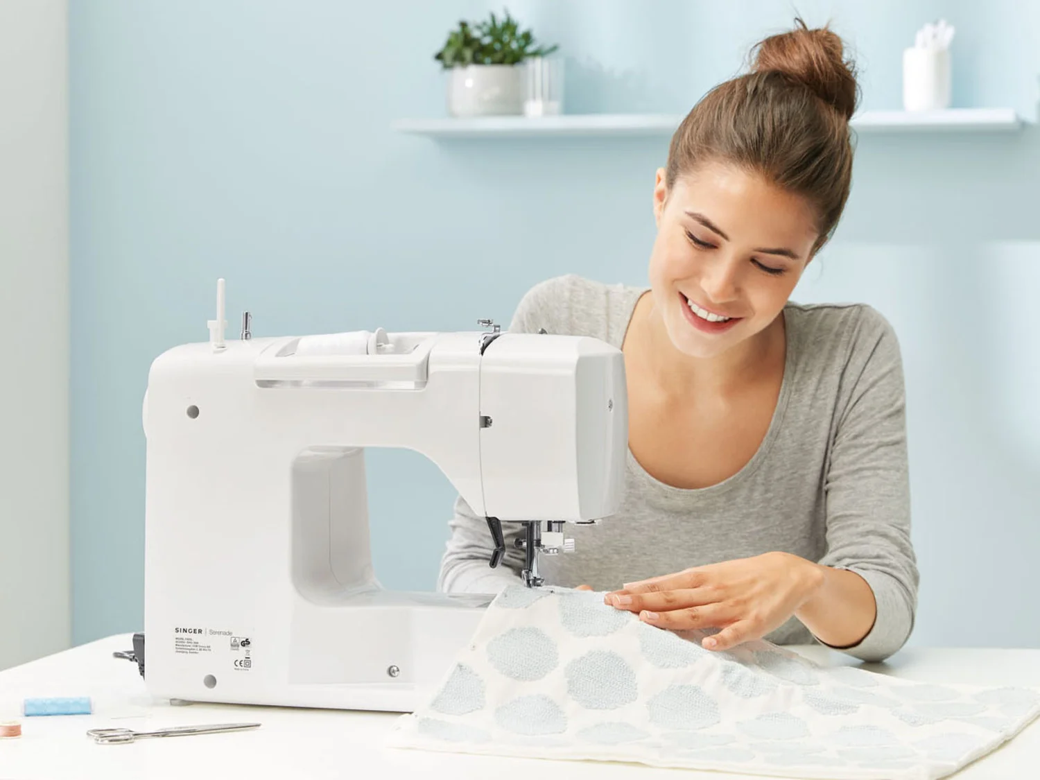 Máquina de Costura Eletrônica SINGER »C 620 L«