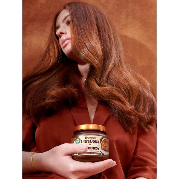 Garnier Ultra Doux kokoso pieno ir makadamijos plaukų kaukė<br>340 ml