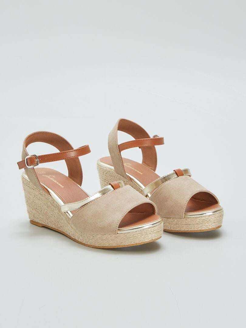 Sandalen met sleehak - BRUIN