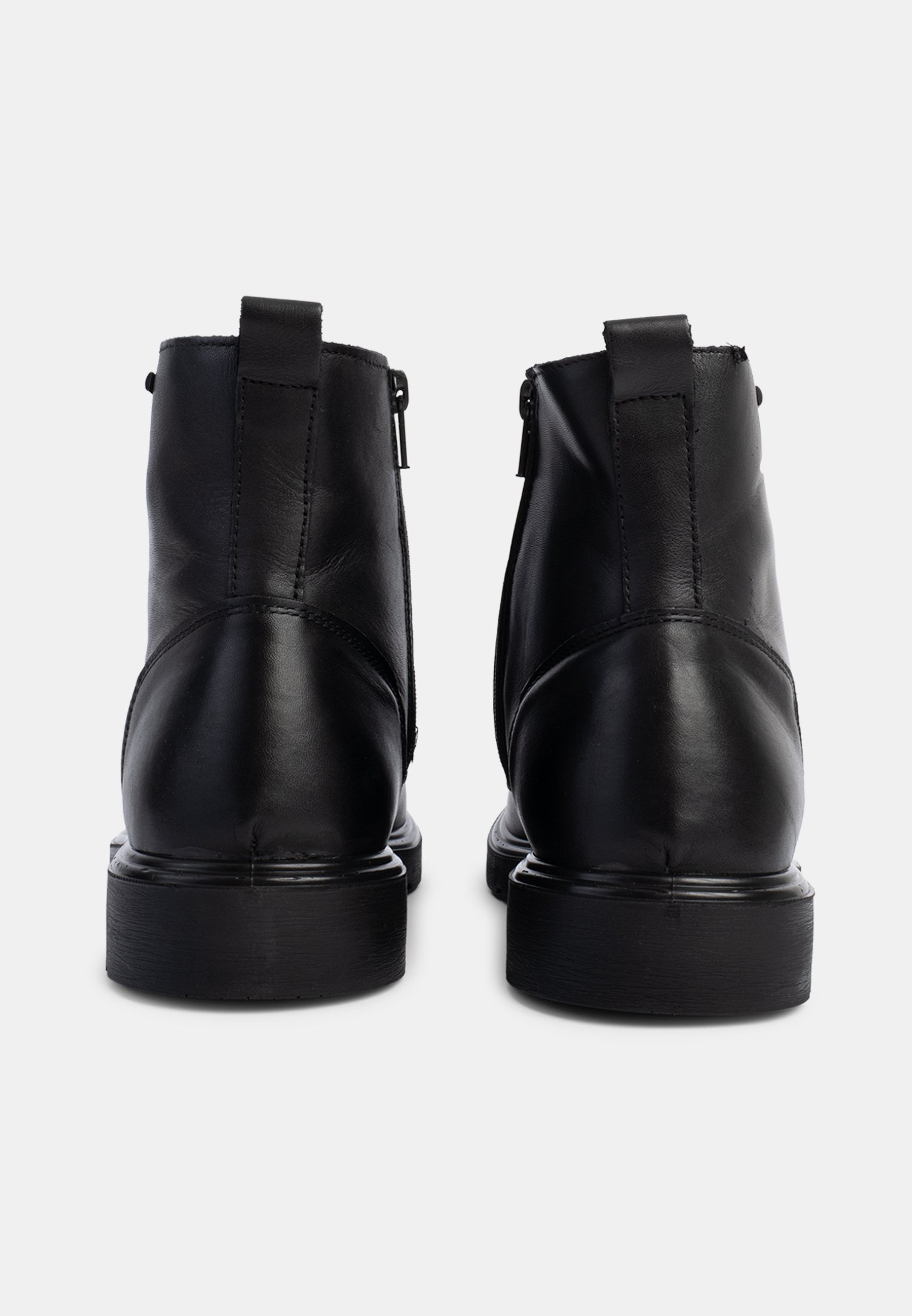 Stivaletti Bata Classic - nero