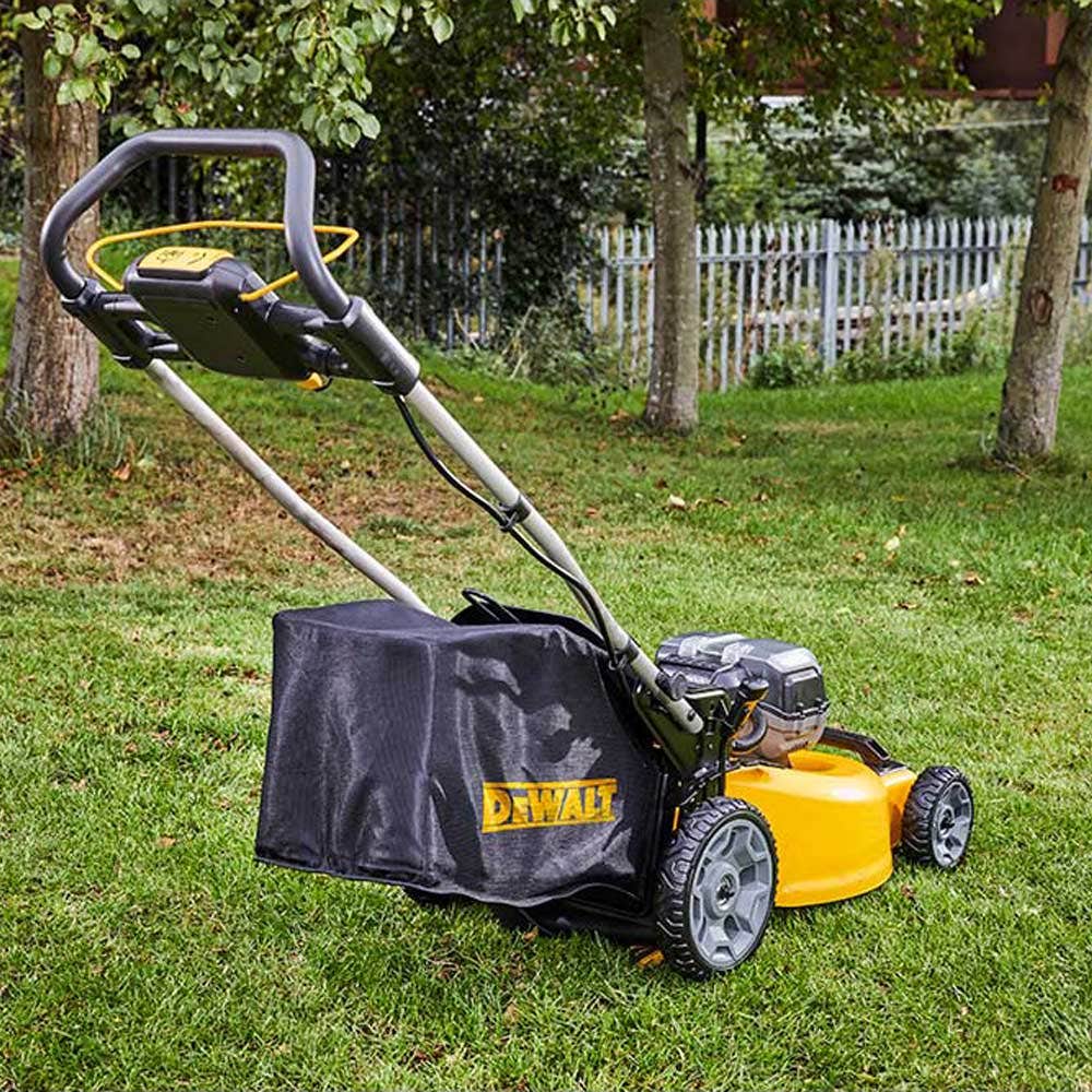 DEWALT 36V (18X2) XR Bezuhlíková sekačka na trávu 510 mm Skin DCMW564N-XE