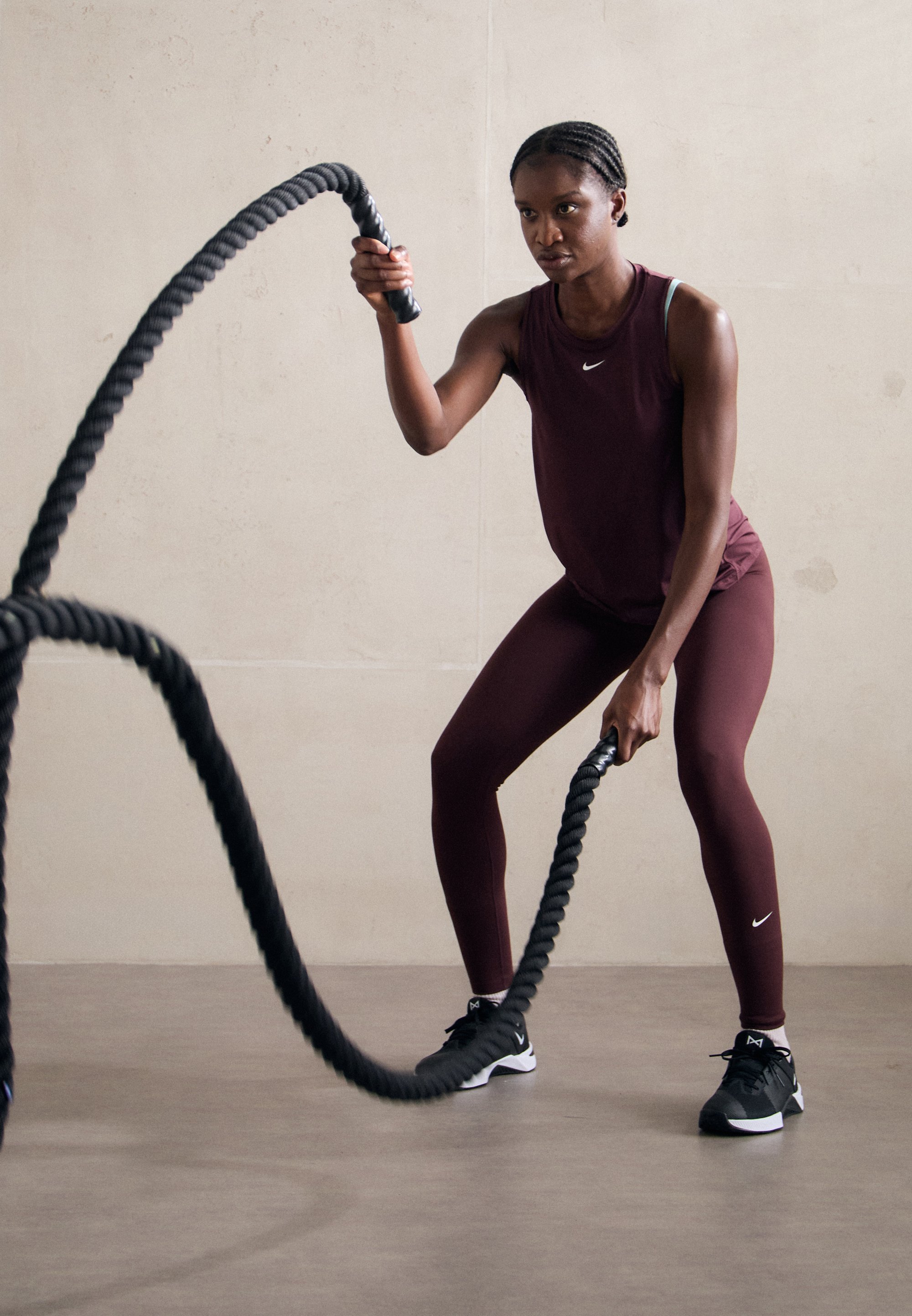 Legíny Nike Performance - vínově červené/bílé