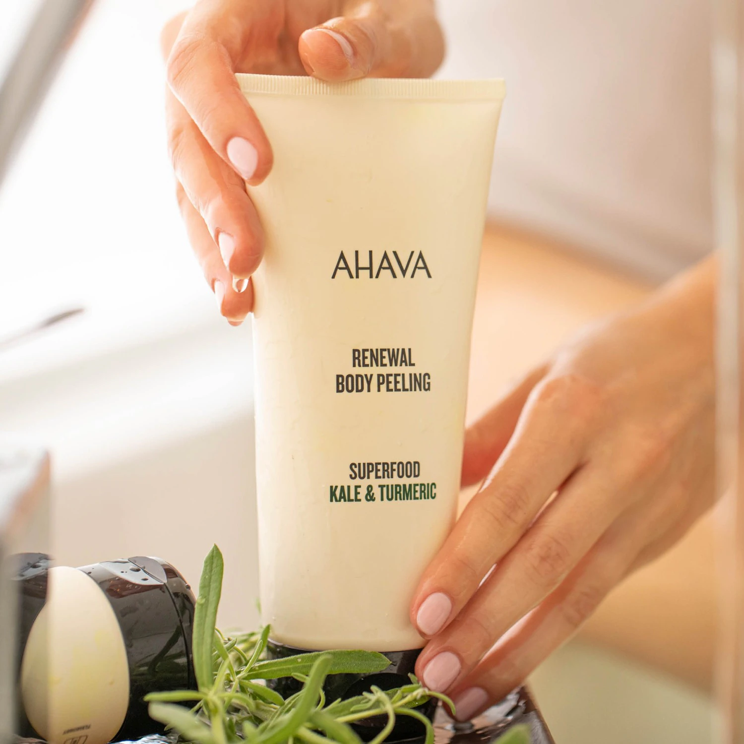 AHAVA Renewal Body Peeling Kale & Turmeric