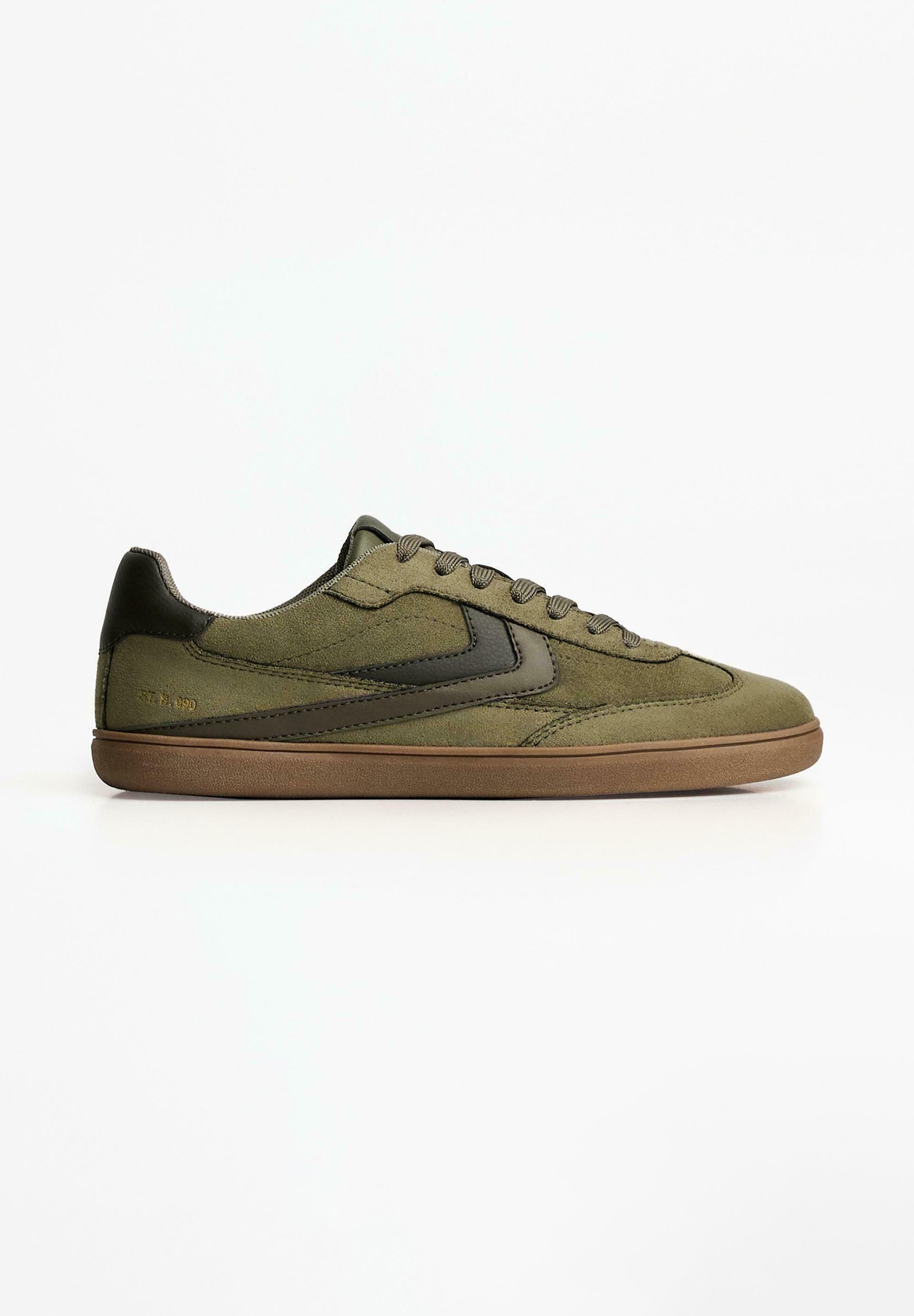 Baskets Bershka - kaki