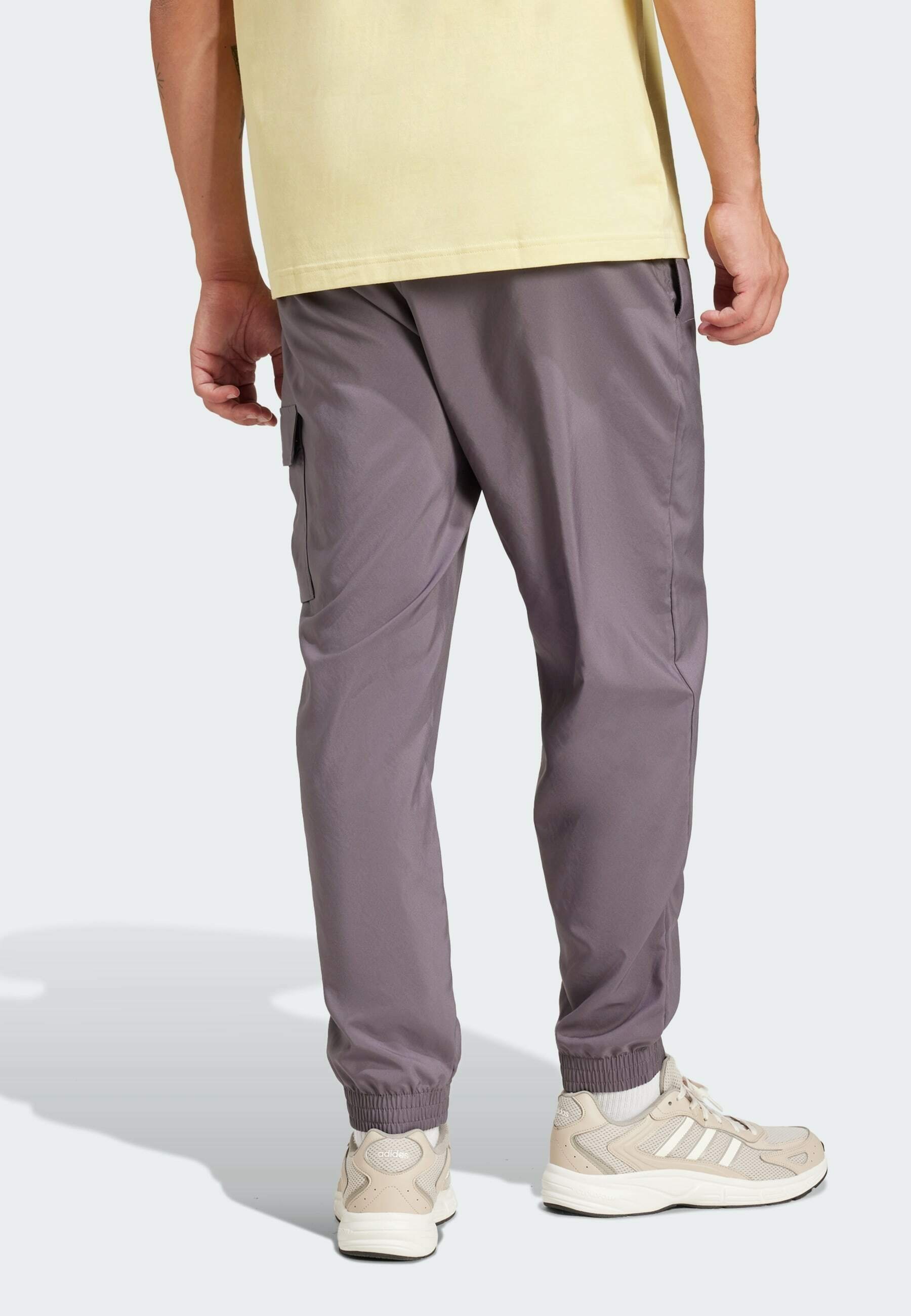 adidas Performance ESSENTIALS SMALL CARGO - Cargobroek - grijs strata zwart