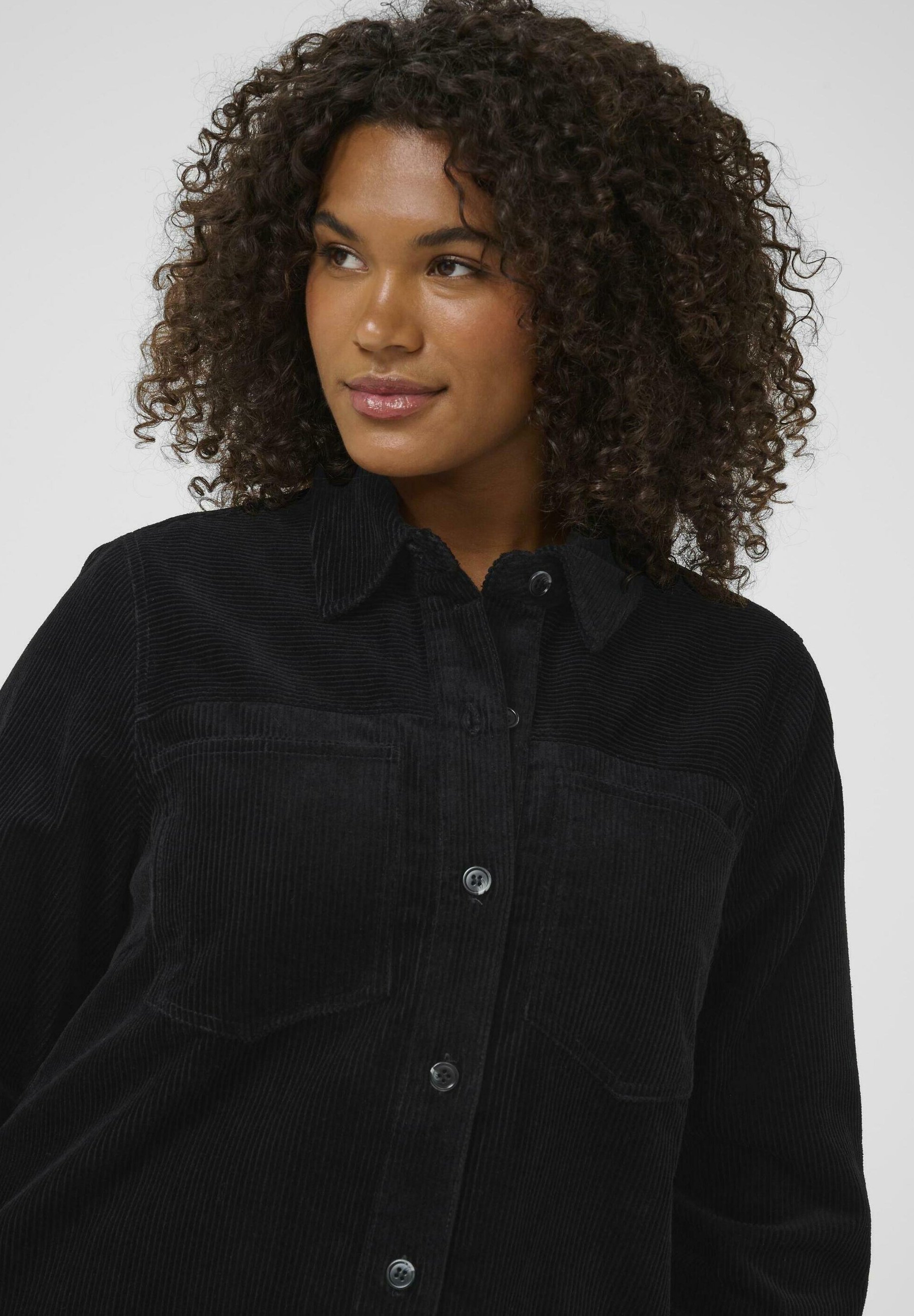 Kaffe Curve KIRSTIN - Sommerjacke - tiefschwarz