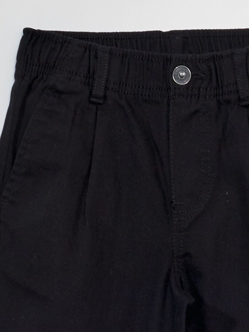 Calça chino elástica - preta