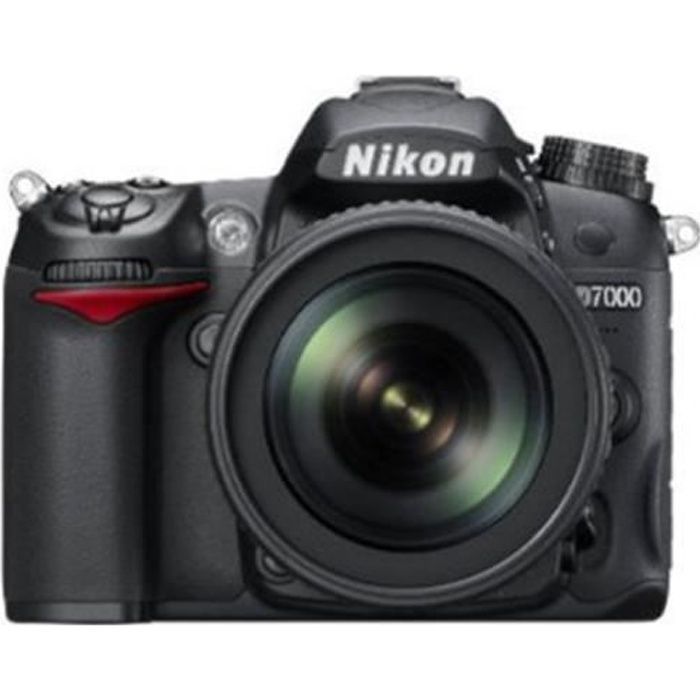 Fotocamera reflex digitale Nikon D7000 - Nera - Obiettivo AF-S VR DX 18-55mm - Accessori inclusi
