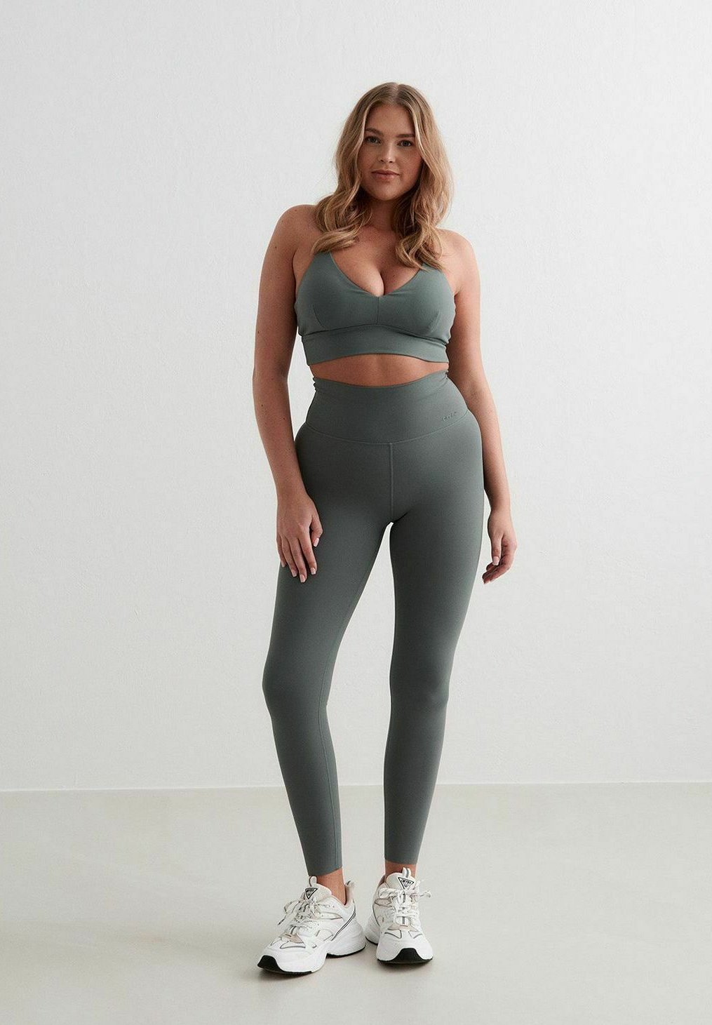 aim'n® SENSE - Leggings - salvia