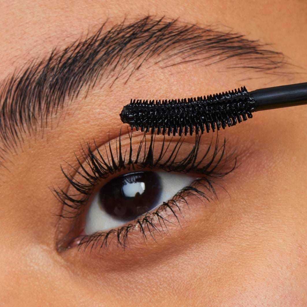 elf Cosmetics skropstu tuša 