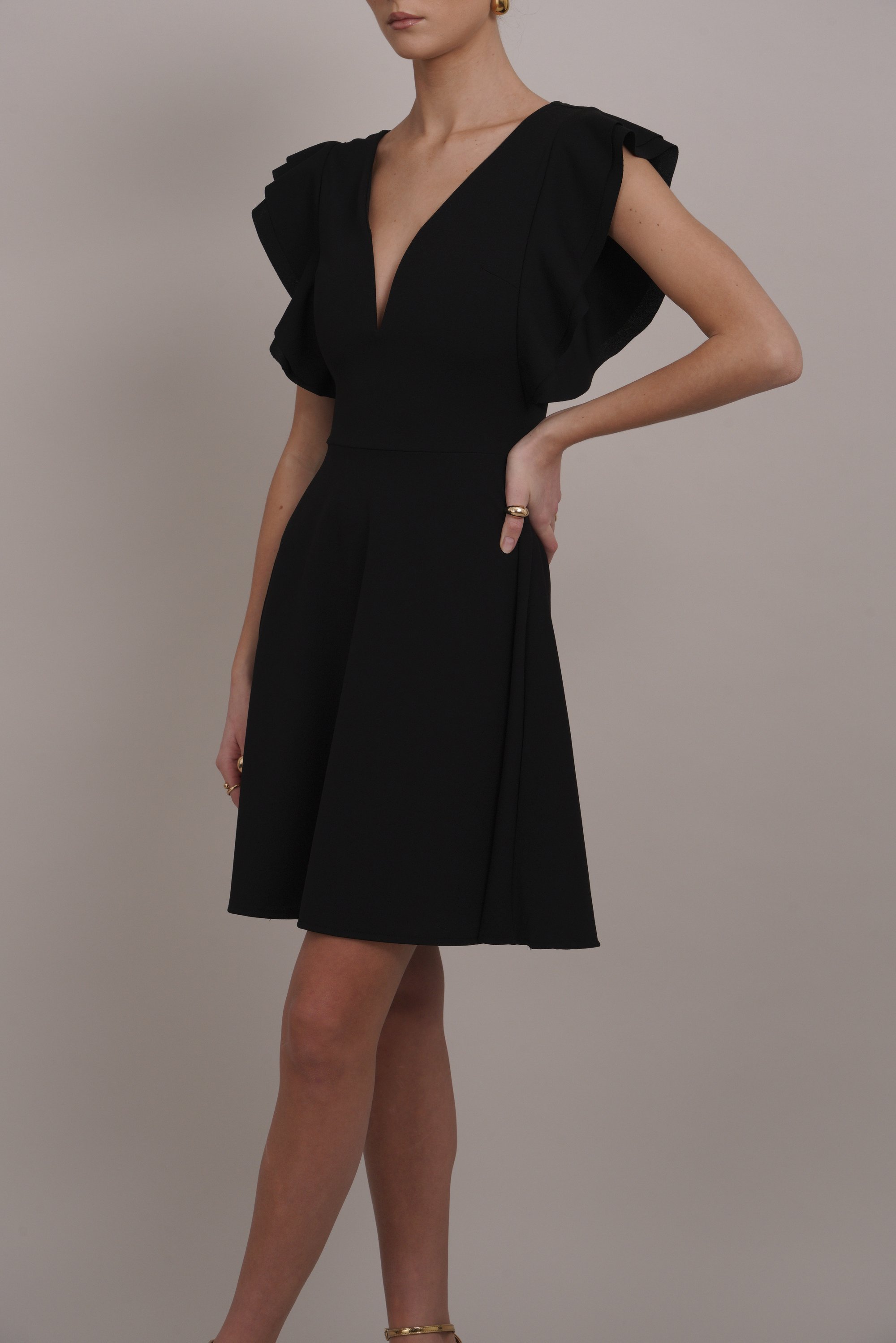 Robe WAL G. à décolleté plongeant et manches papillon - Robe de jour - noire