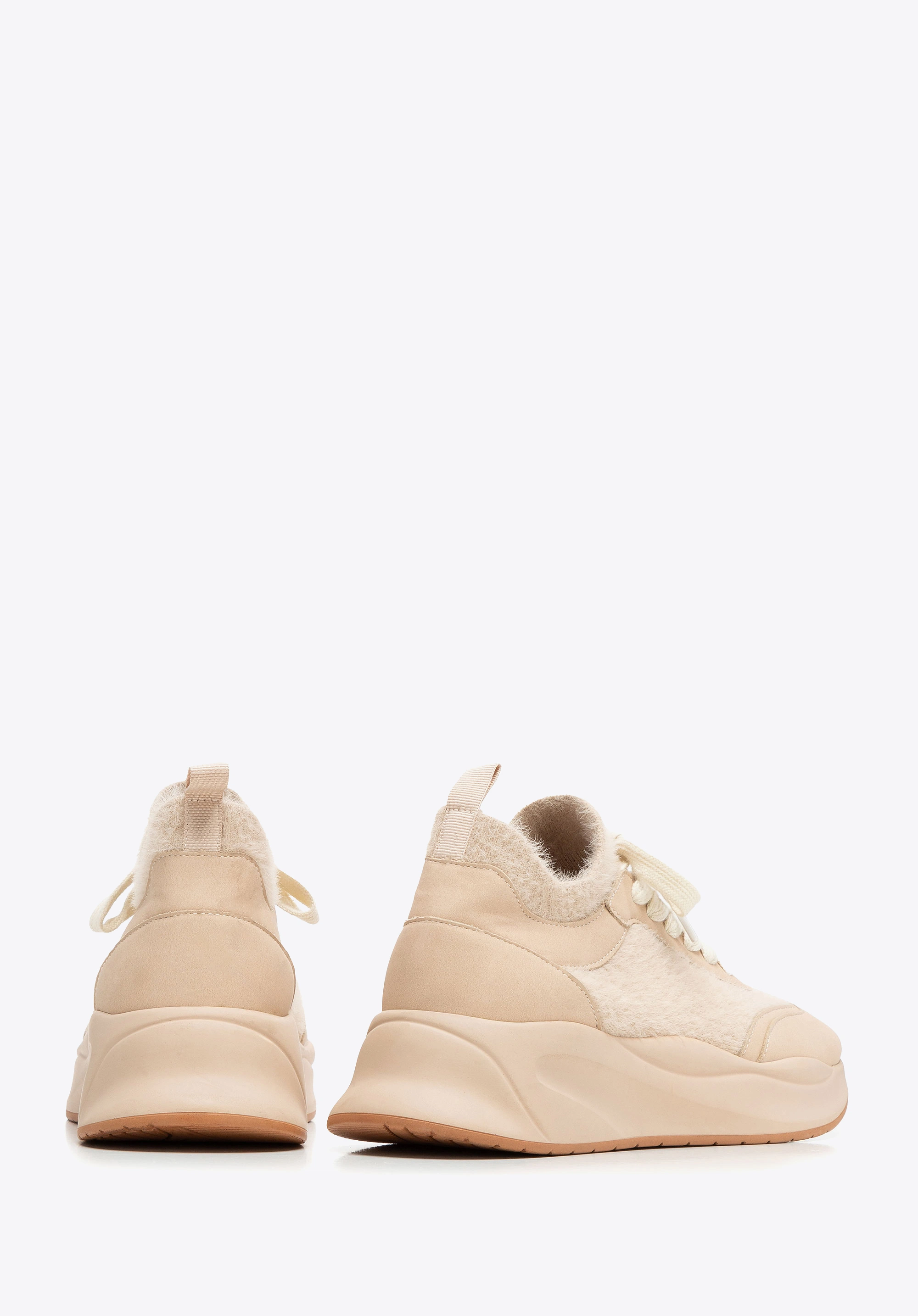 Damskie sneakersy z ekoskóry i sztucznego futerka beżowe
