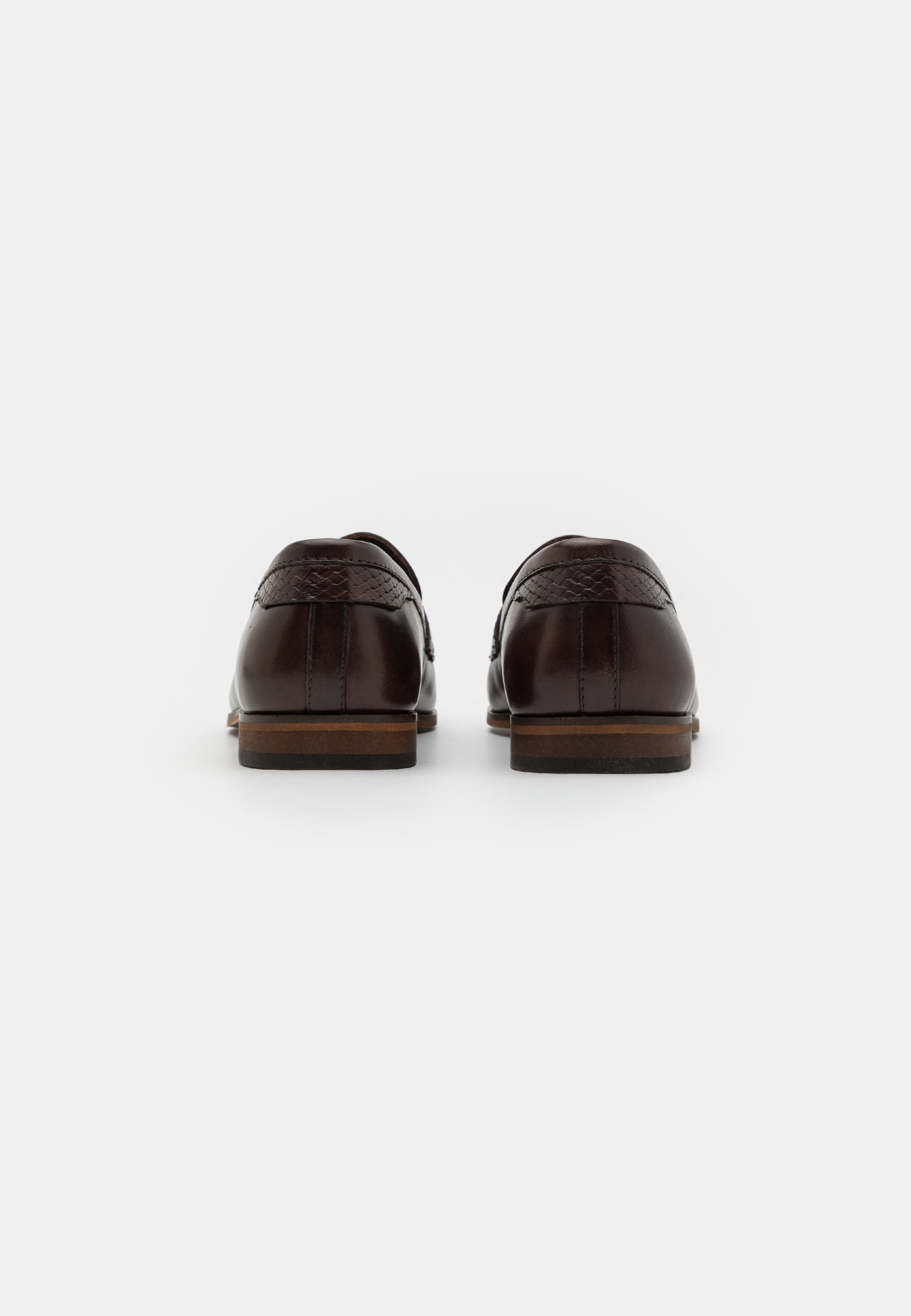 Pier One LEATHER - Slimme instappers - bruin