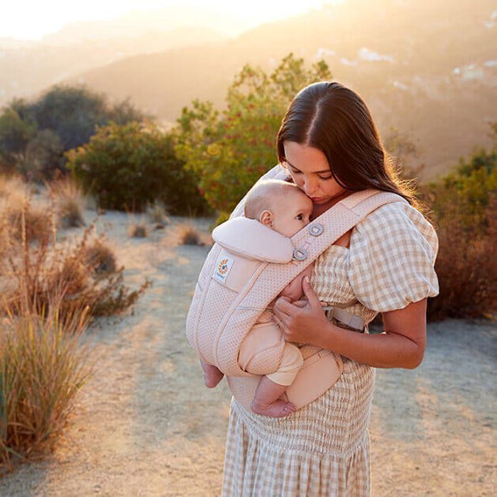 Porte-bébé Ergobaby Omni Breeze - SoftFlex Mesh : Quartz Rose