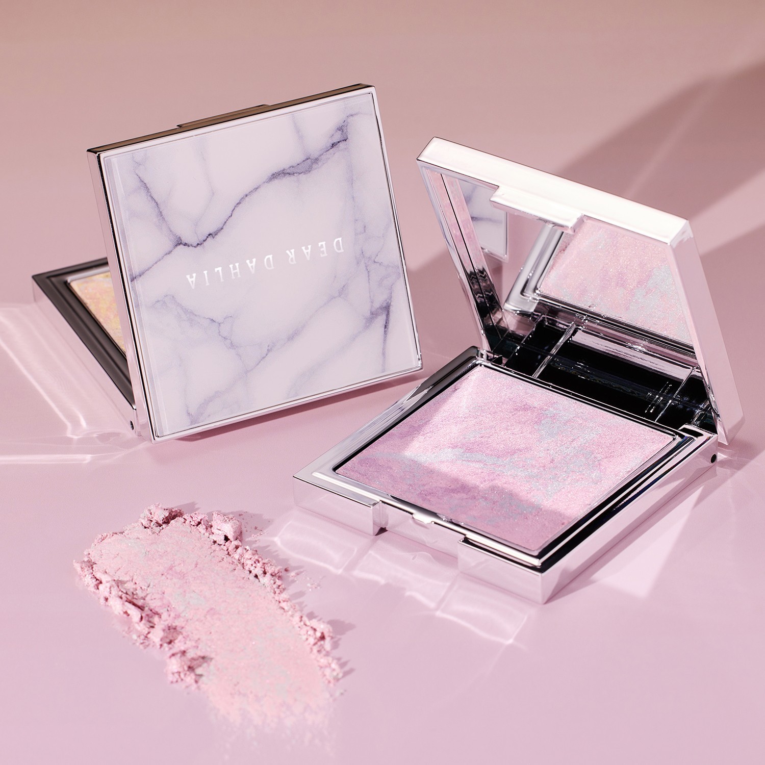 Švytintis „Dear Dahlia“ žymeklis „Skin“ – 7 g