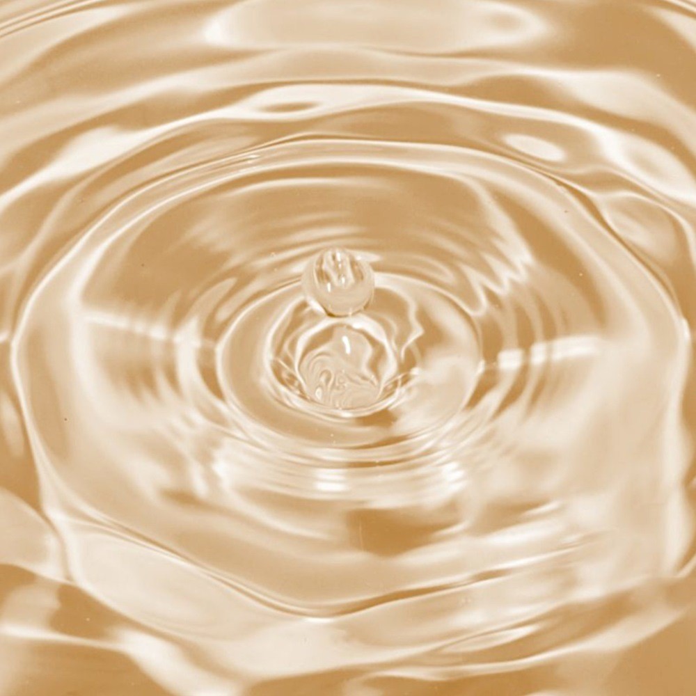 Pure White Cosmetics Revitalizing Treatment lotion