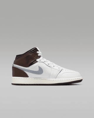 Air Jordan 1 Mid SE Older Kids' Shoes