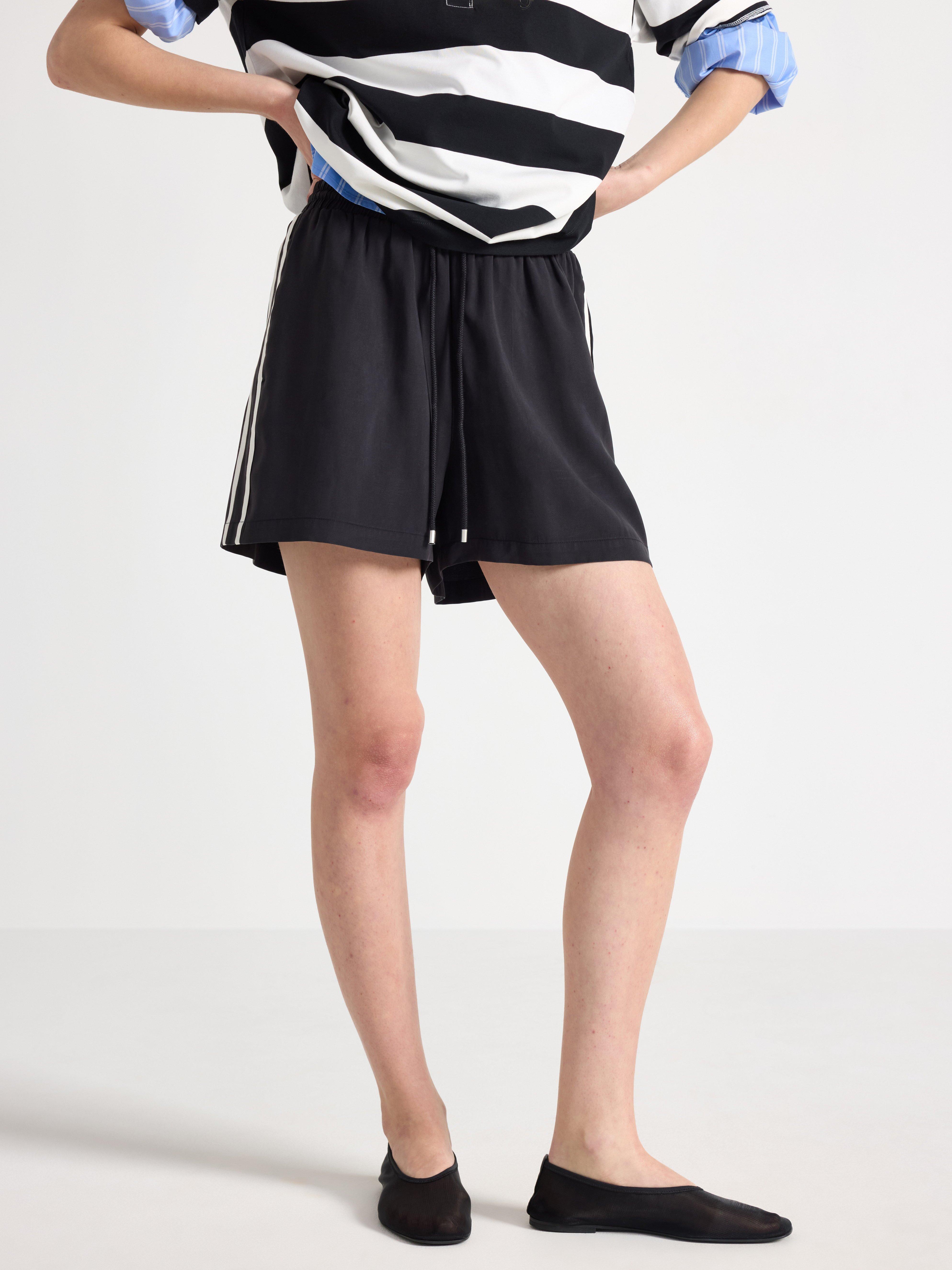 Shorts med ränder Black