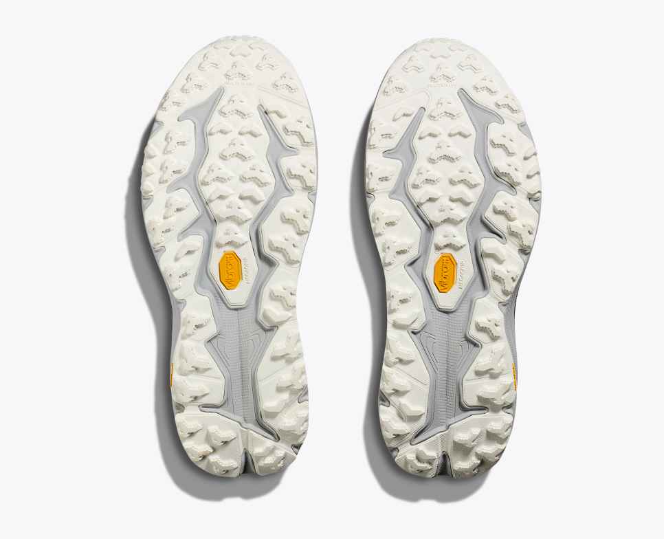 HOKA Speedgoat 6 Zwart / Stardust