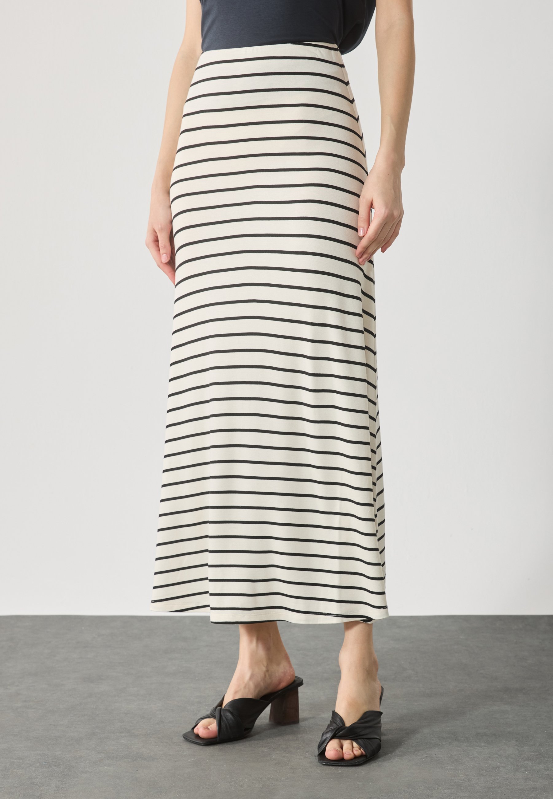 Maxi sukně Anna Field - bílá/černá