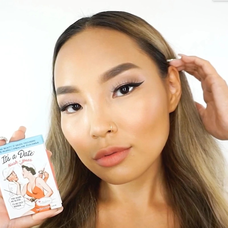 „theBalm It's a Date®“ skaistalai ir akių šešėliai viename