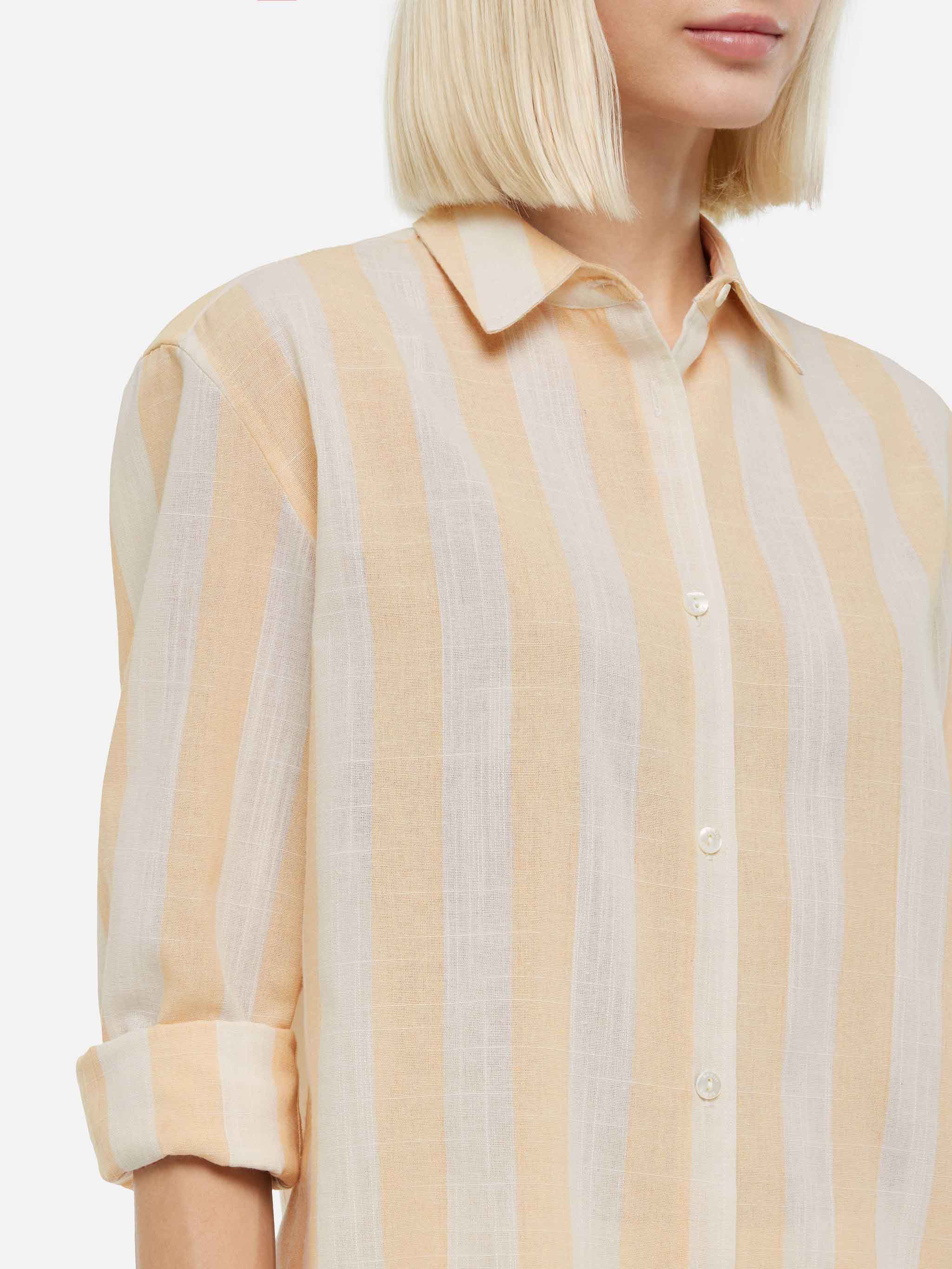 Camicia classica in lino Meredith con stampa a righe beige