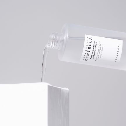 Skin1004 Sävyä kirkastava