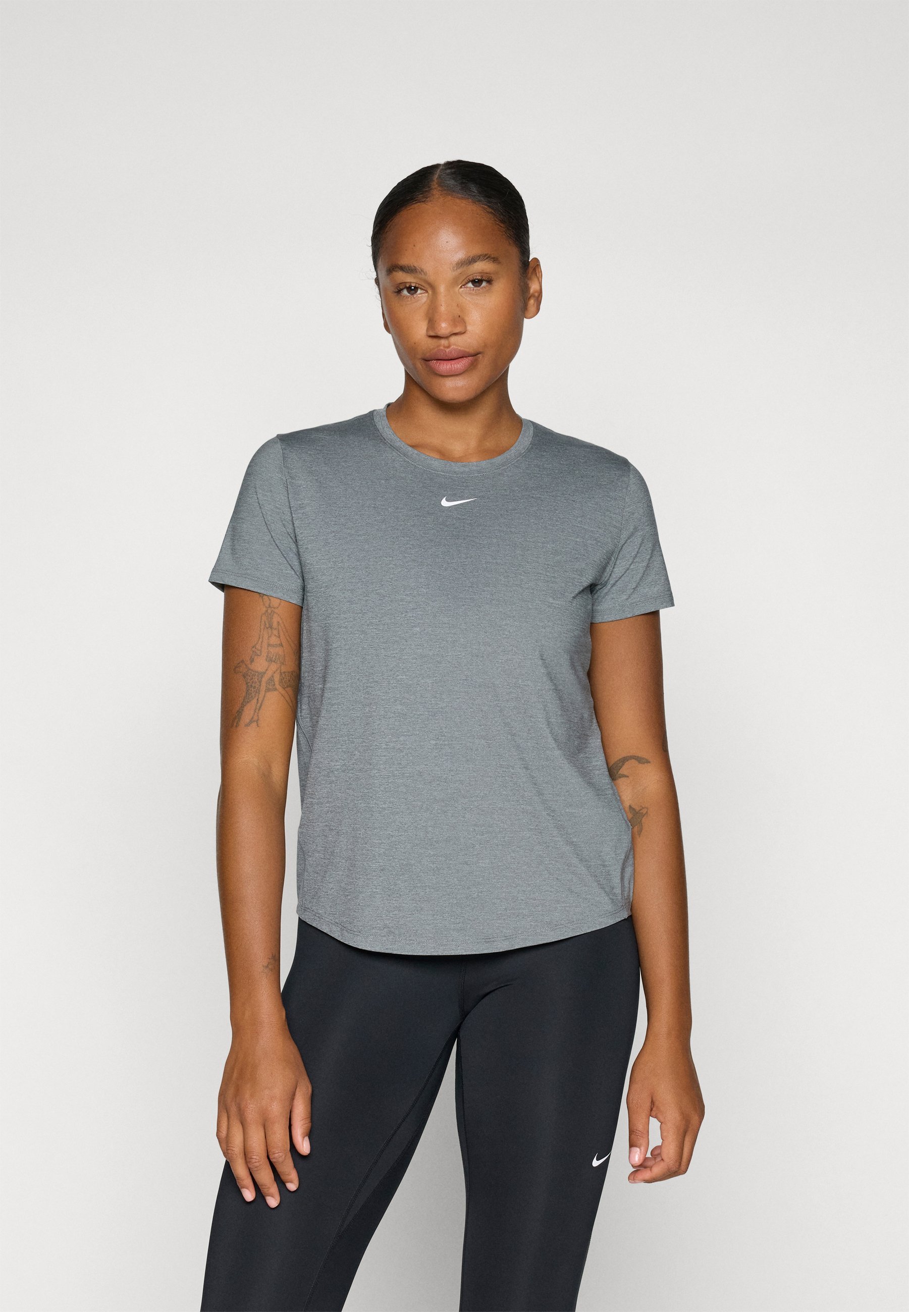 Nike Performance ONE CLASSIC - Sportovní tričko - black/white
