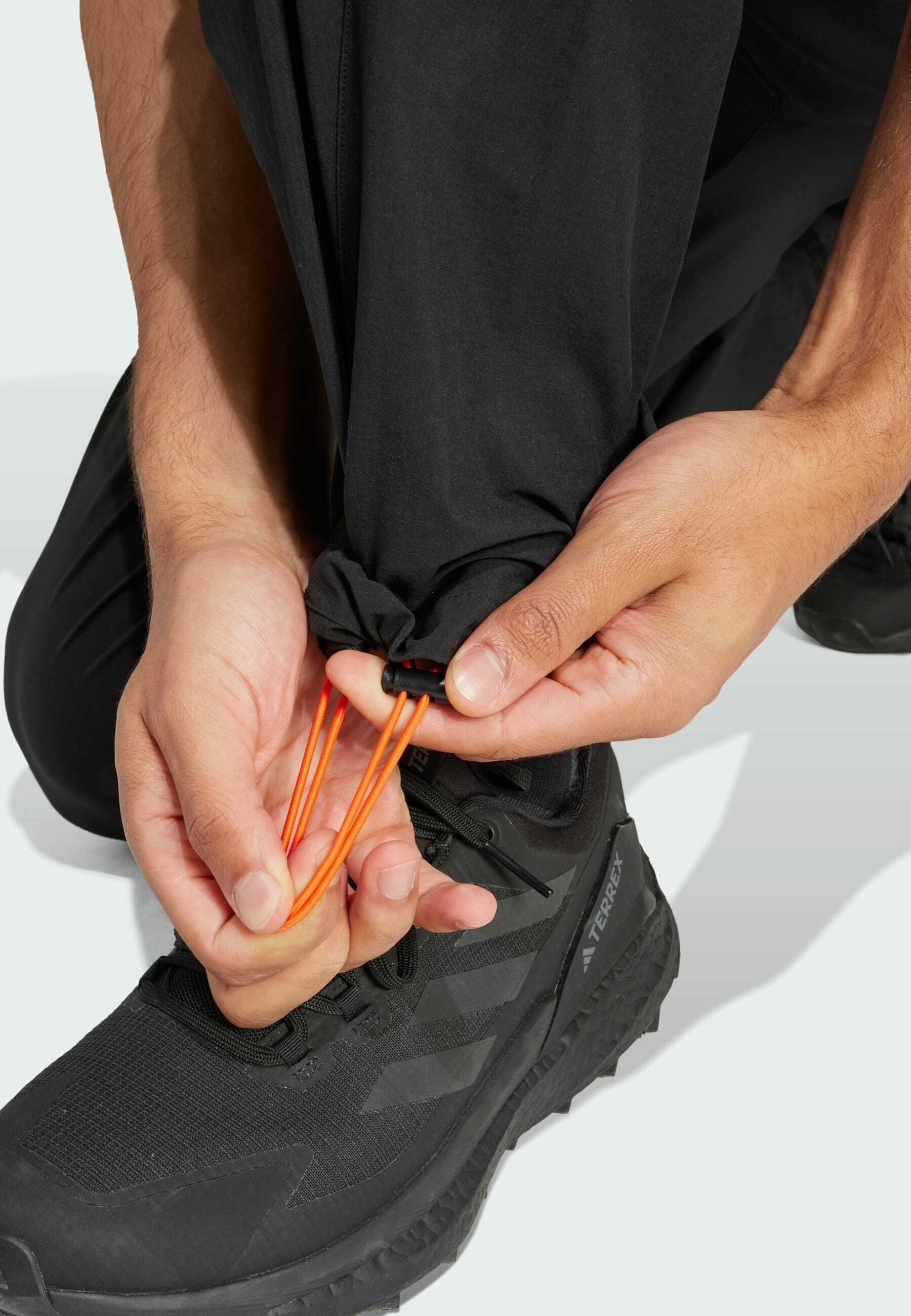 Adidas Terrex bikses - melnas