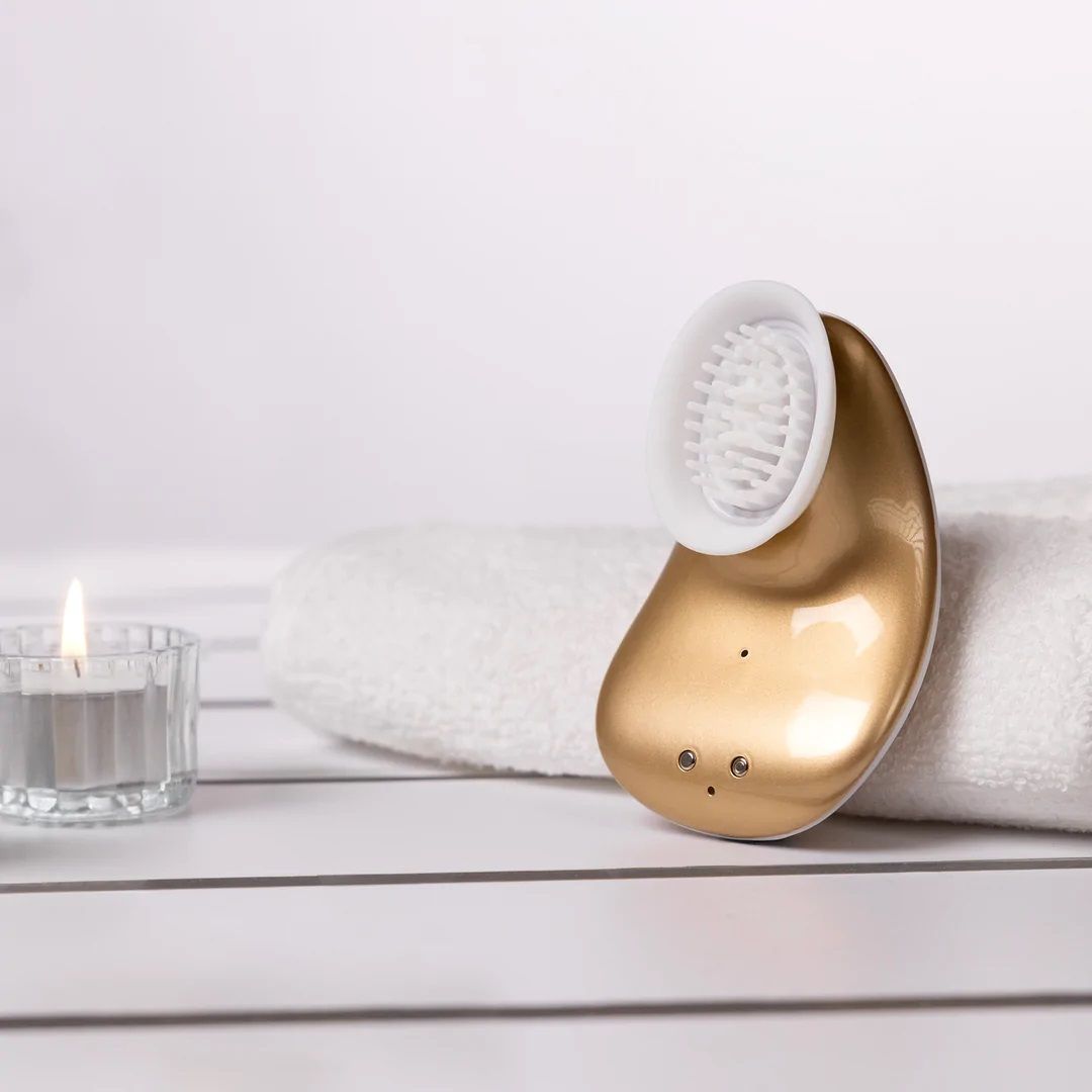 Twitch Innovation by Shots – zariadenie na odsávanie klitorisu bez použitia rúk Zariadenia na odsávanie klitorisu