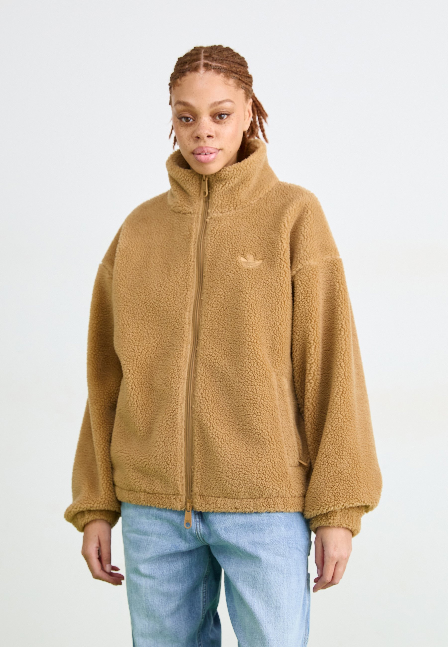 Jachete și pulovere din fleece adidas Originals