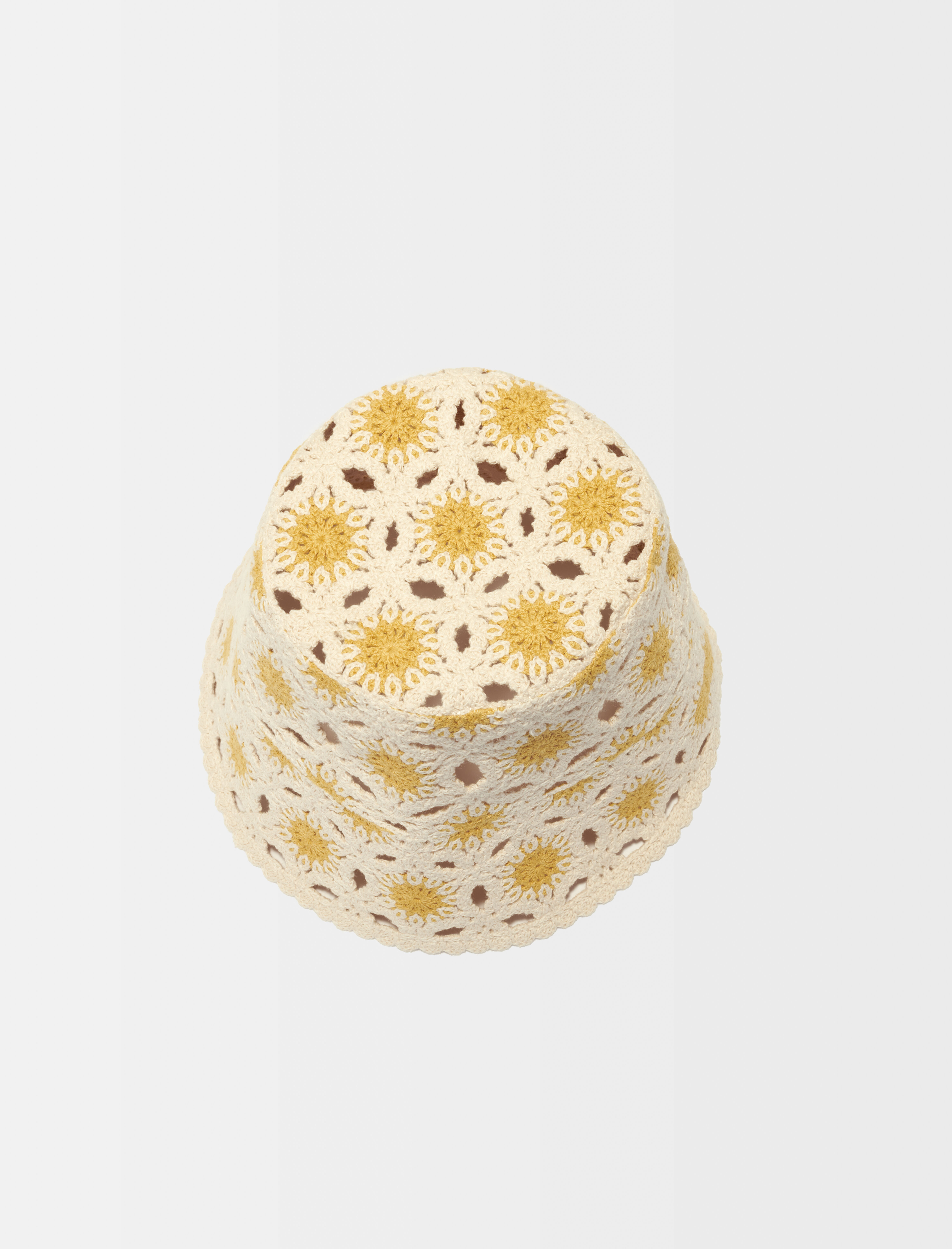 Gehaakte bob in beige