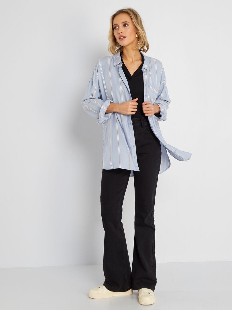 Calça jeans flare - tamanho 34 - preta