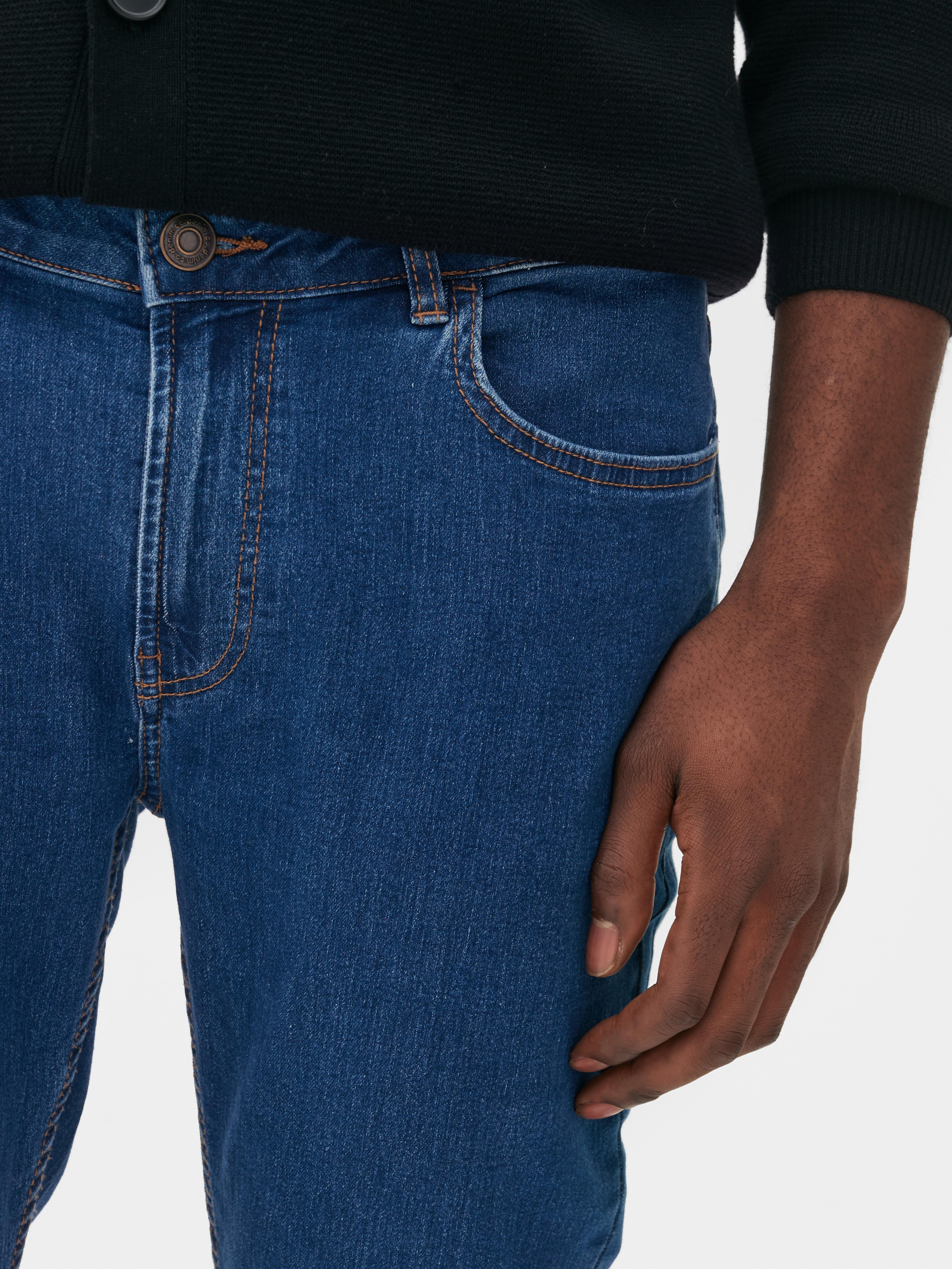 Blugi skinny cu croială fină Cu acești blugi skinny în garderobă, știi mereu ce să porți.