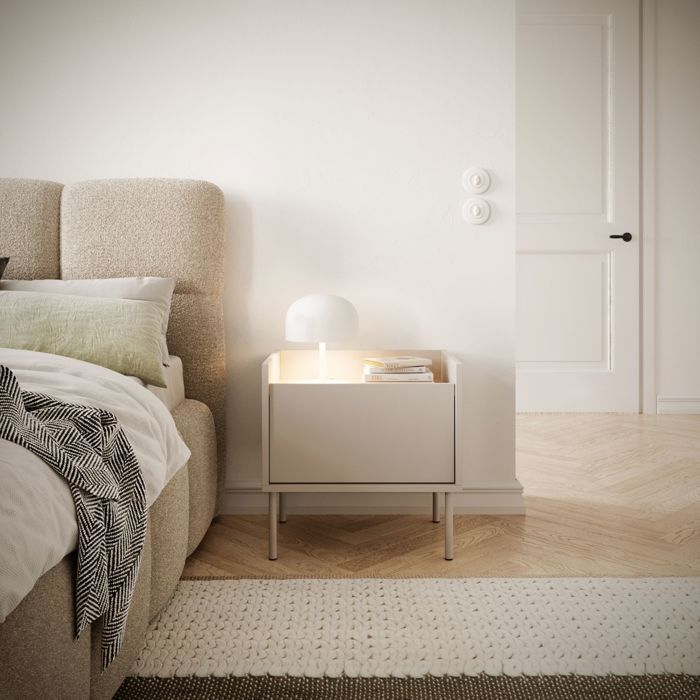 Mesita de noche con 1 puerta – TOVI – cachemir/roble Lindberg – 50 cm