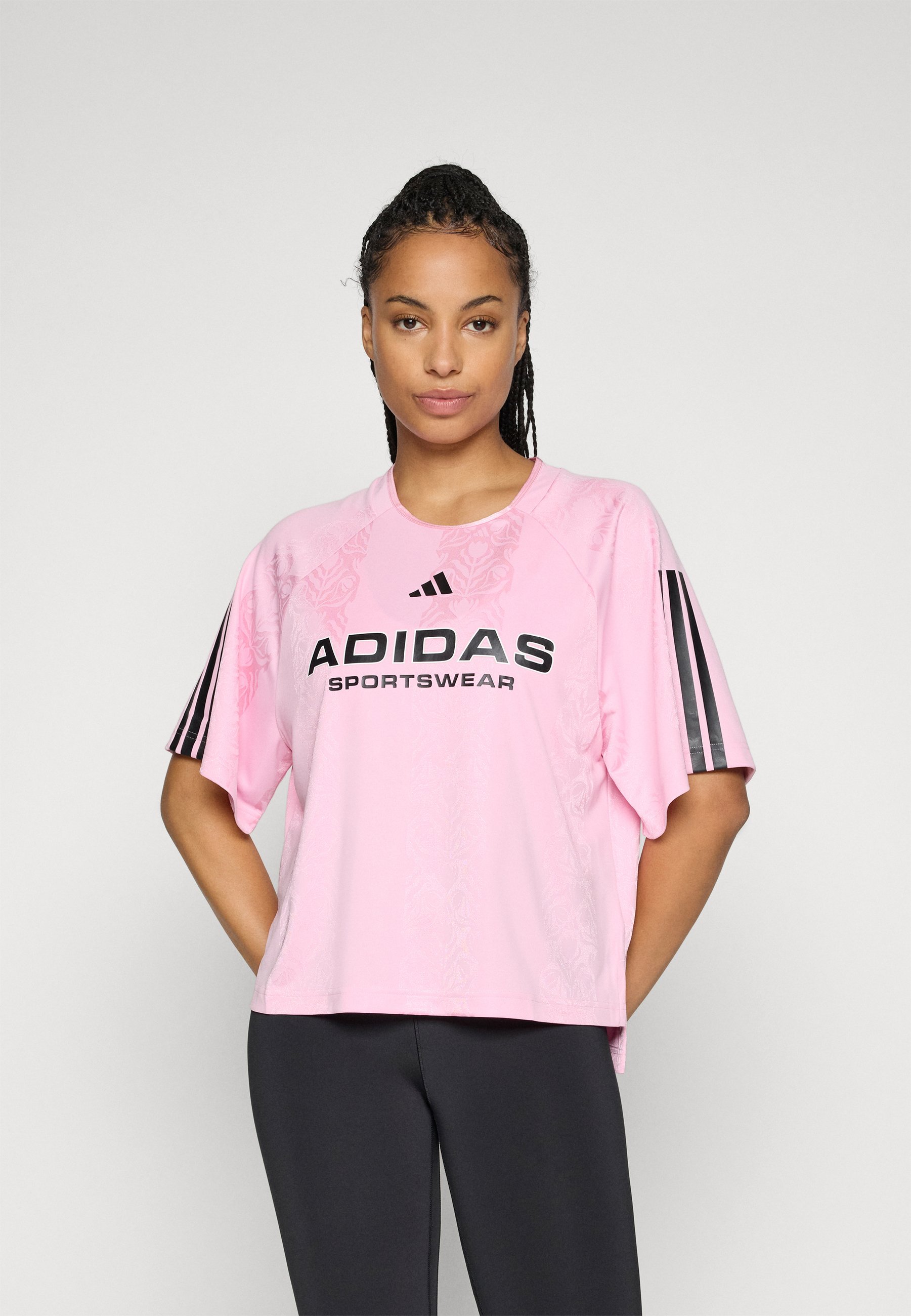 adidas Sportswear TIRO T-shirt imprimé - rose/noir