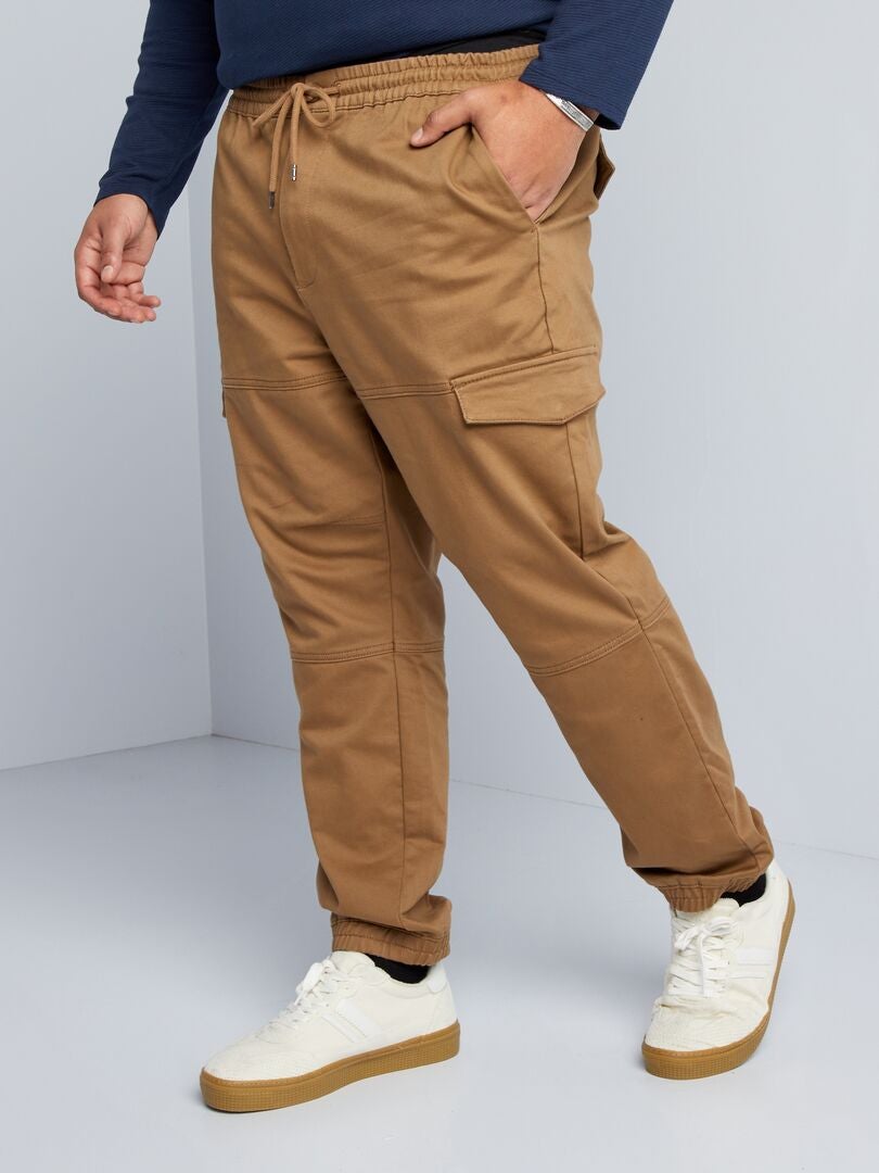 Calças chino com bolsos laterais - MARROM