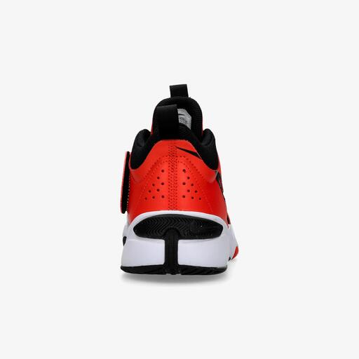 Nike komandas ažiotāža