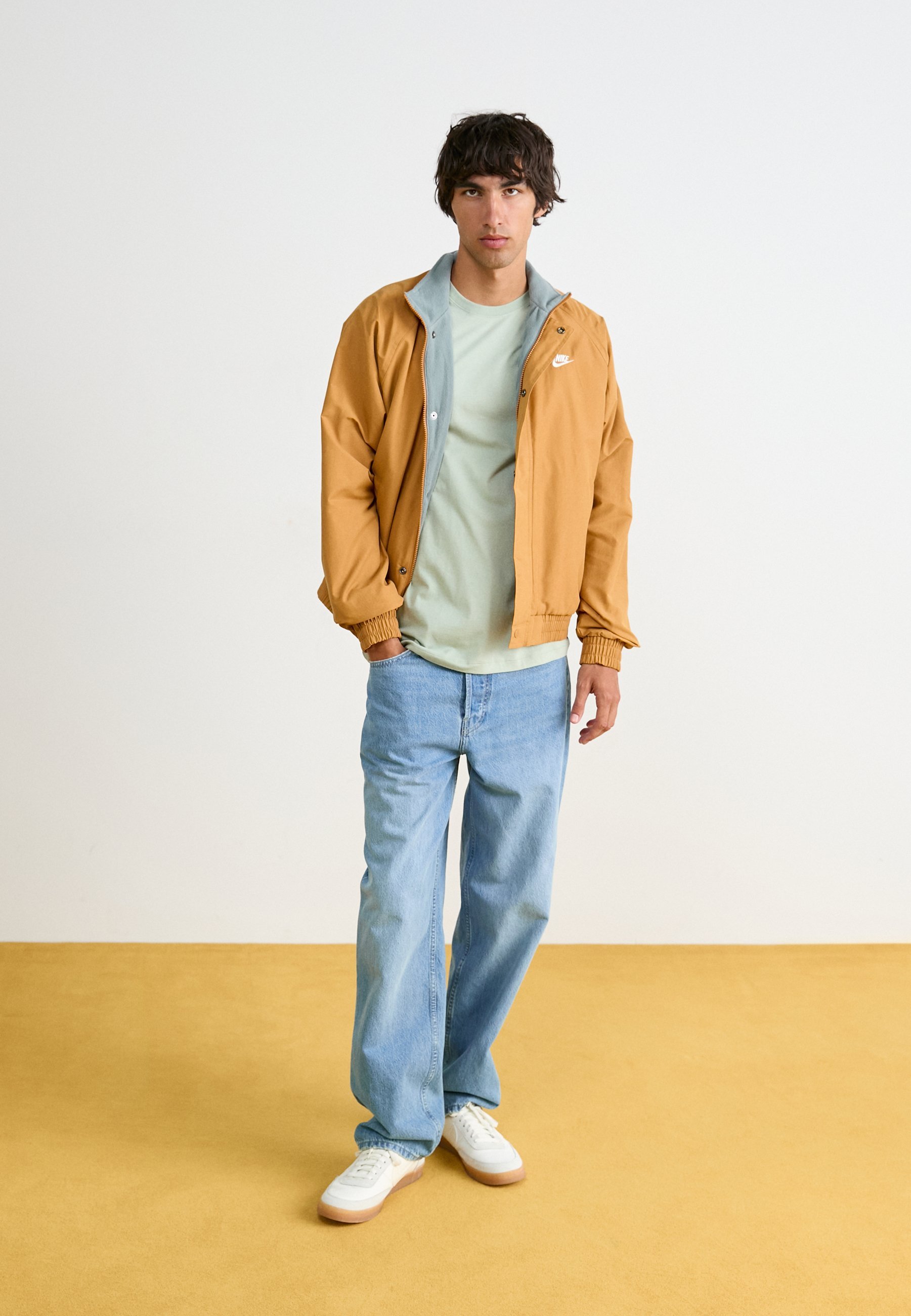 Nike Sportswear Basic T-shirts