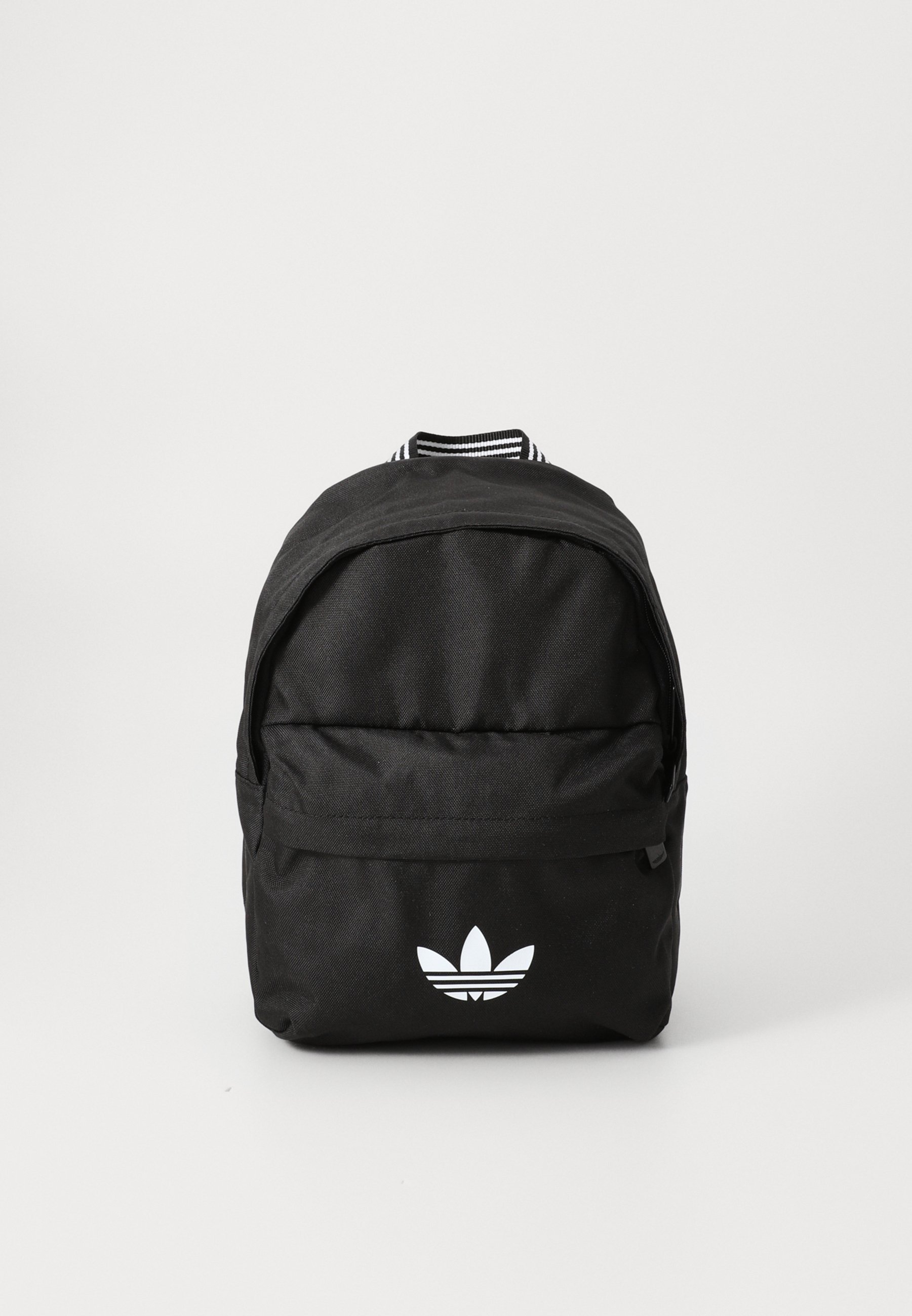 adidas Originals hátizsákok