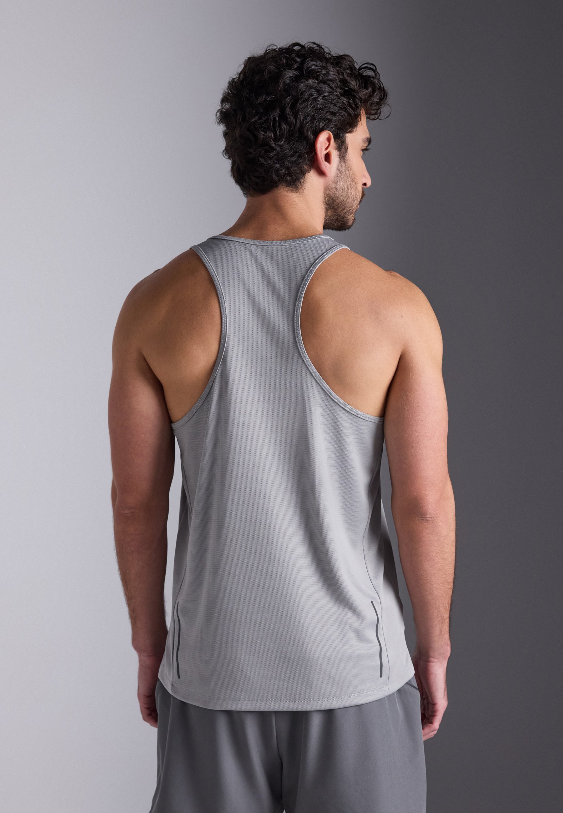 Pier One Sport ESSENTIAL SCHNELLTROCKNENDES MUSKELWESTE MIT RACERBACK - Oberteil - grau
