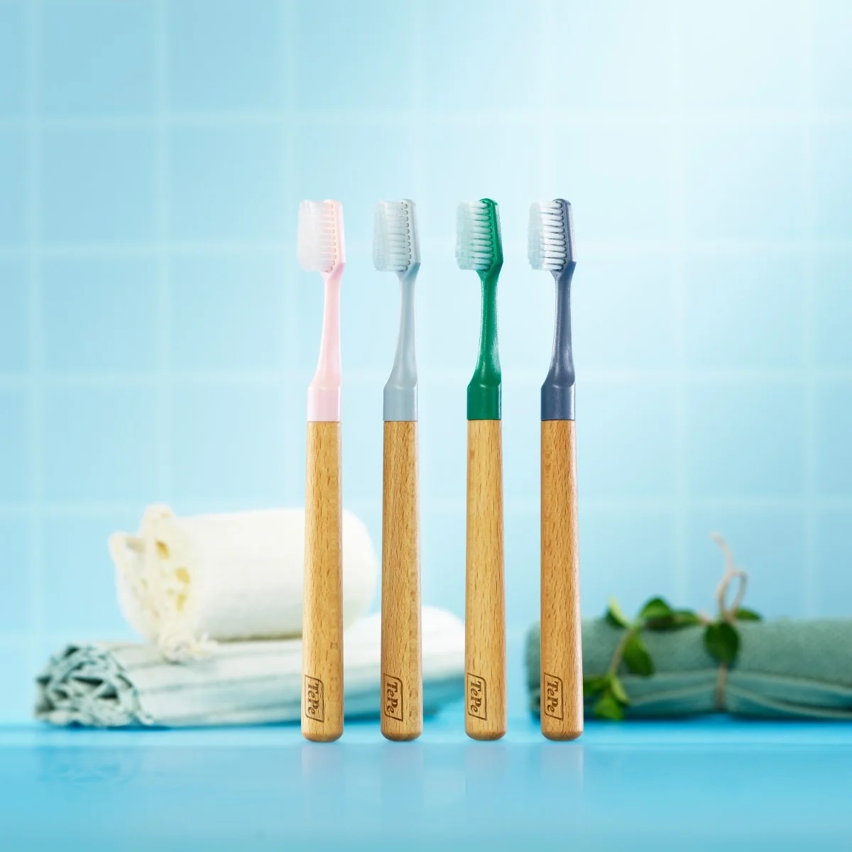 Cepillo de dientes TEPE Tepe Choice con mango de madera + 3 cabezales reemplazables Sostenible