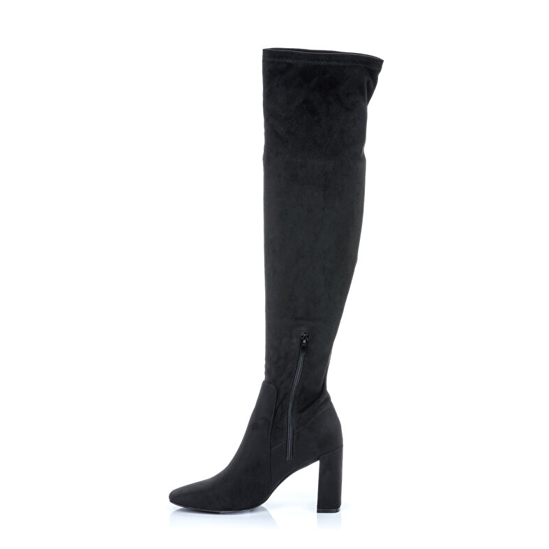  Botas negras de mujer