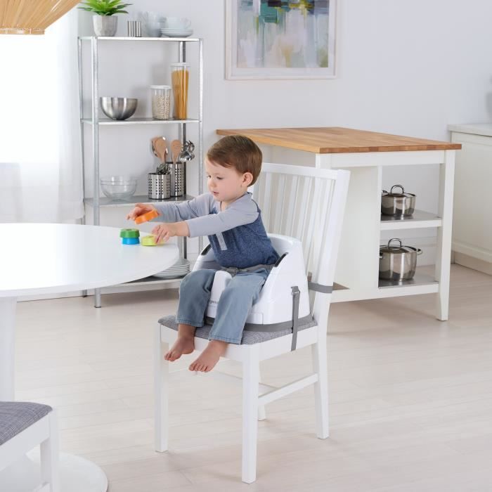 Seggiolino rialzato INGENUITY per bambini dai 6 mesi ai 3 anni, base 2 in 1, grigio, vassoio rimovibile, facile da riporre e pulire.