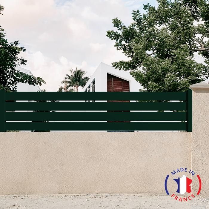Aluminum fence kit with 4 openwork slats. Dimensions: L.2107mm (including posts) x H.455mm. Colour: Grey RAL 7016