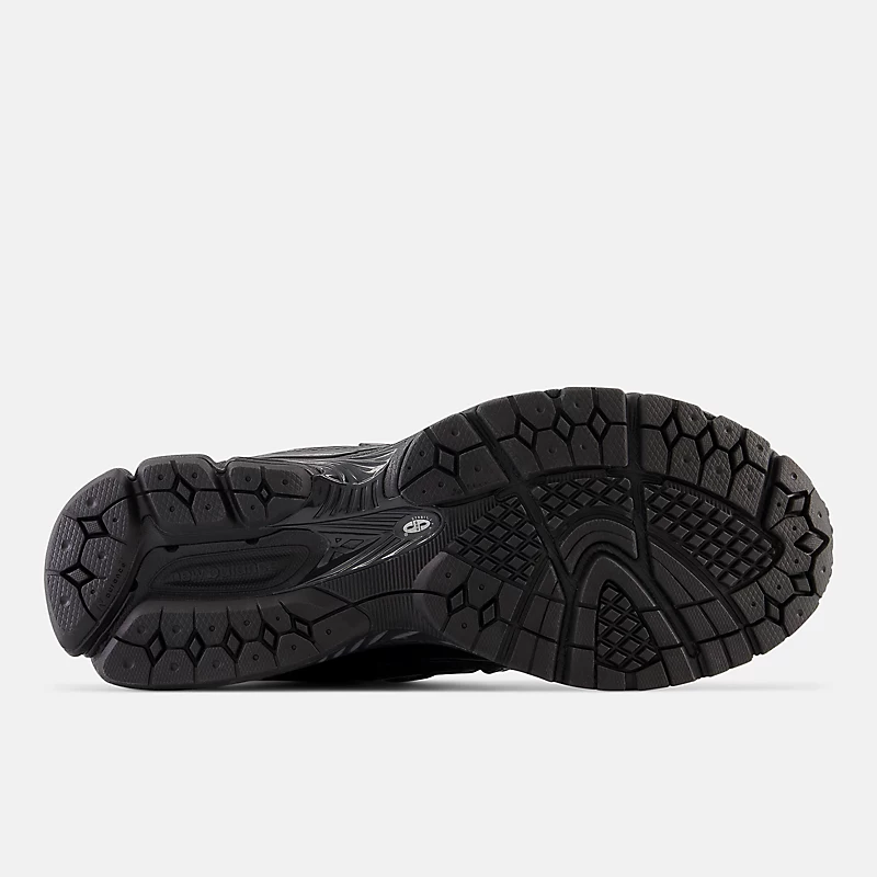 Unissex 1906R - Preto com detalhes em prata metálico e branco
