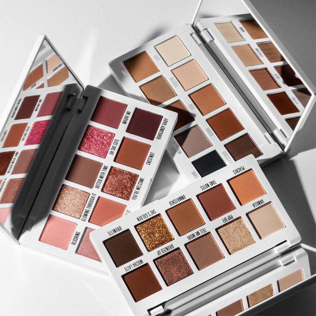 KYLIE COSMETICS палета сенки за очи у праху – класична мат палета – 16 г